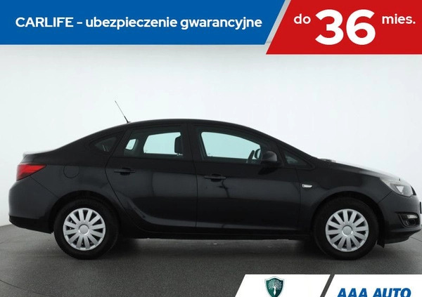 Opel Astra cena 27000 przebieg: 181910, rok produkcji 2015 z Sędziszów małe 172